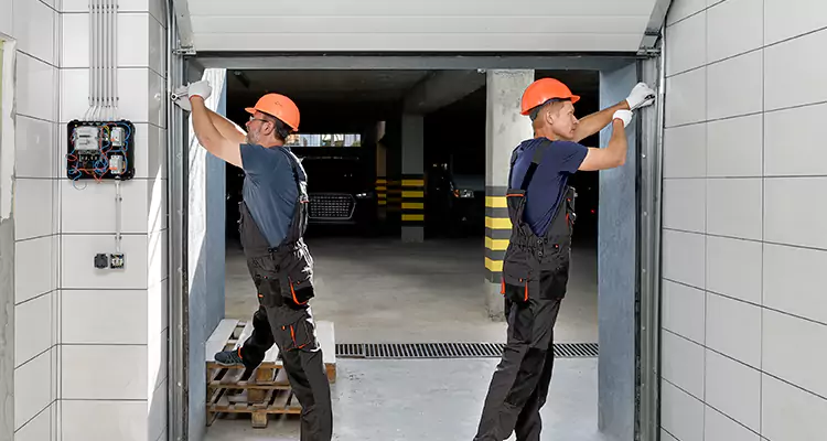 Repair Garage Door Roller Off Track in Oak Ridge, FL