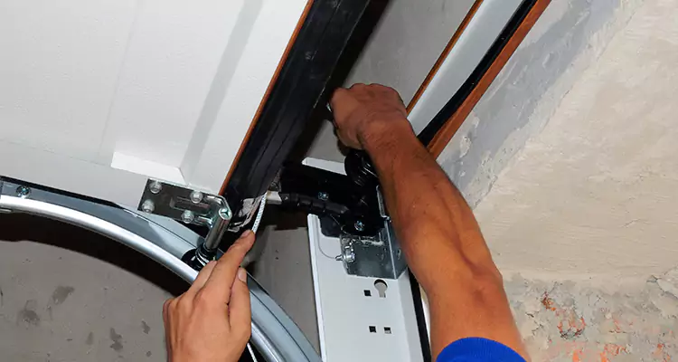 Weatherproof Door Seal Replacement in Oak Ridge, FL