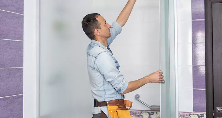 Glass Sliding Door Repair Near You in ⁣ Oak Ridge, FL