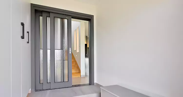 Fix Sliding Patio Door Rollers in Oak Ridge, FL